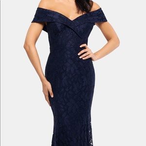 Xcape Off-the-shoulder lace long dress (navy)